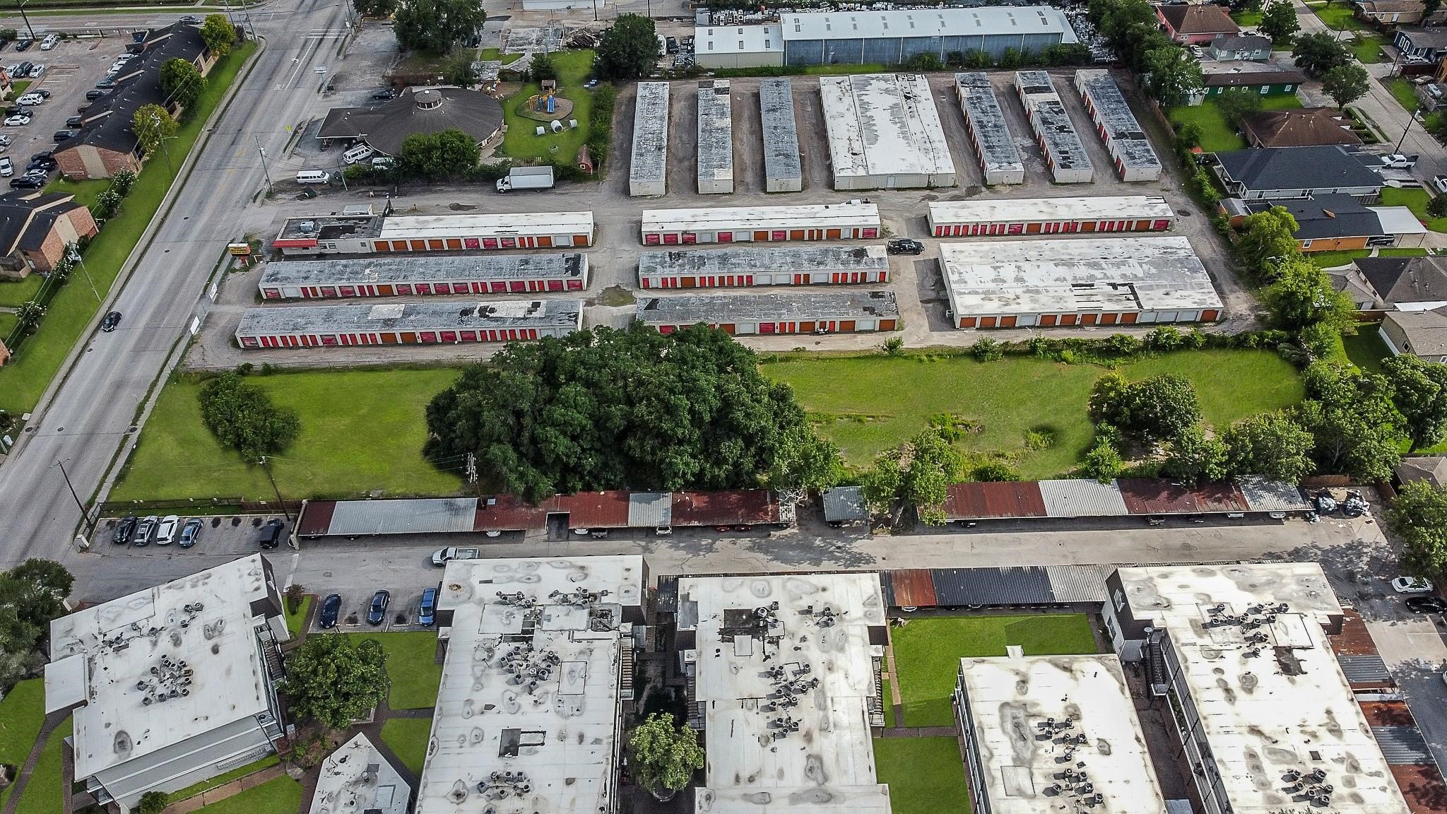 1051 Burke Road Pasadena, TX 77506 - Photo 9 of 9