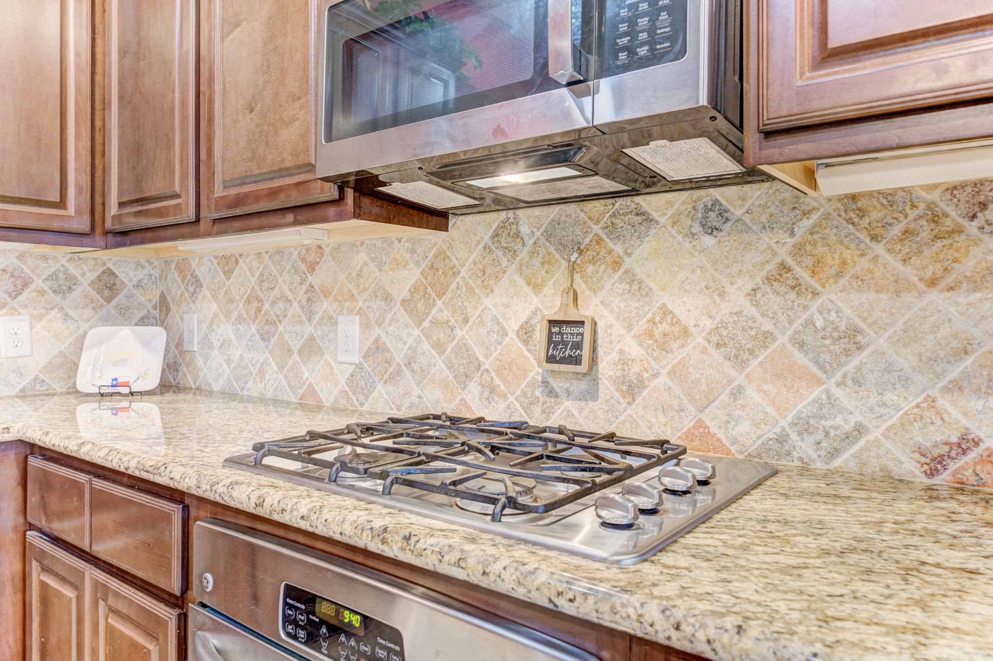 25807 Northcrest Drive Spring, TX 77389 - Photo 15 of 49 Oven/Range/Microwave