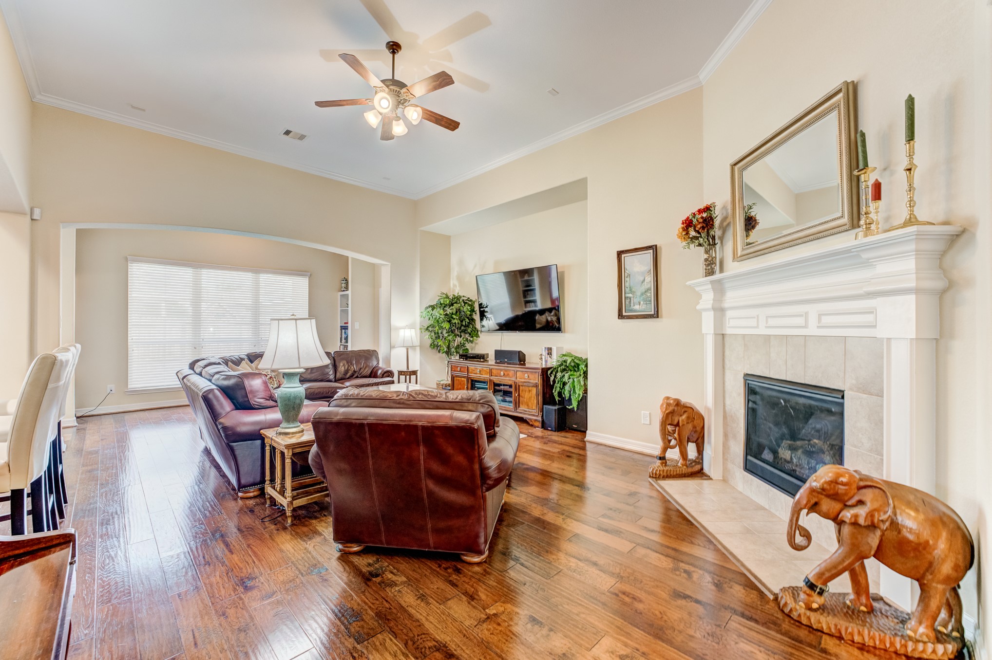 25807 Northcrest Drive Spring, TX 77389 - Photo 19 of 49 Living Area