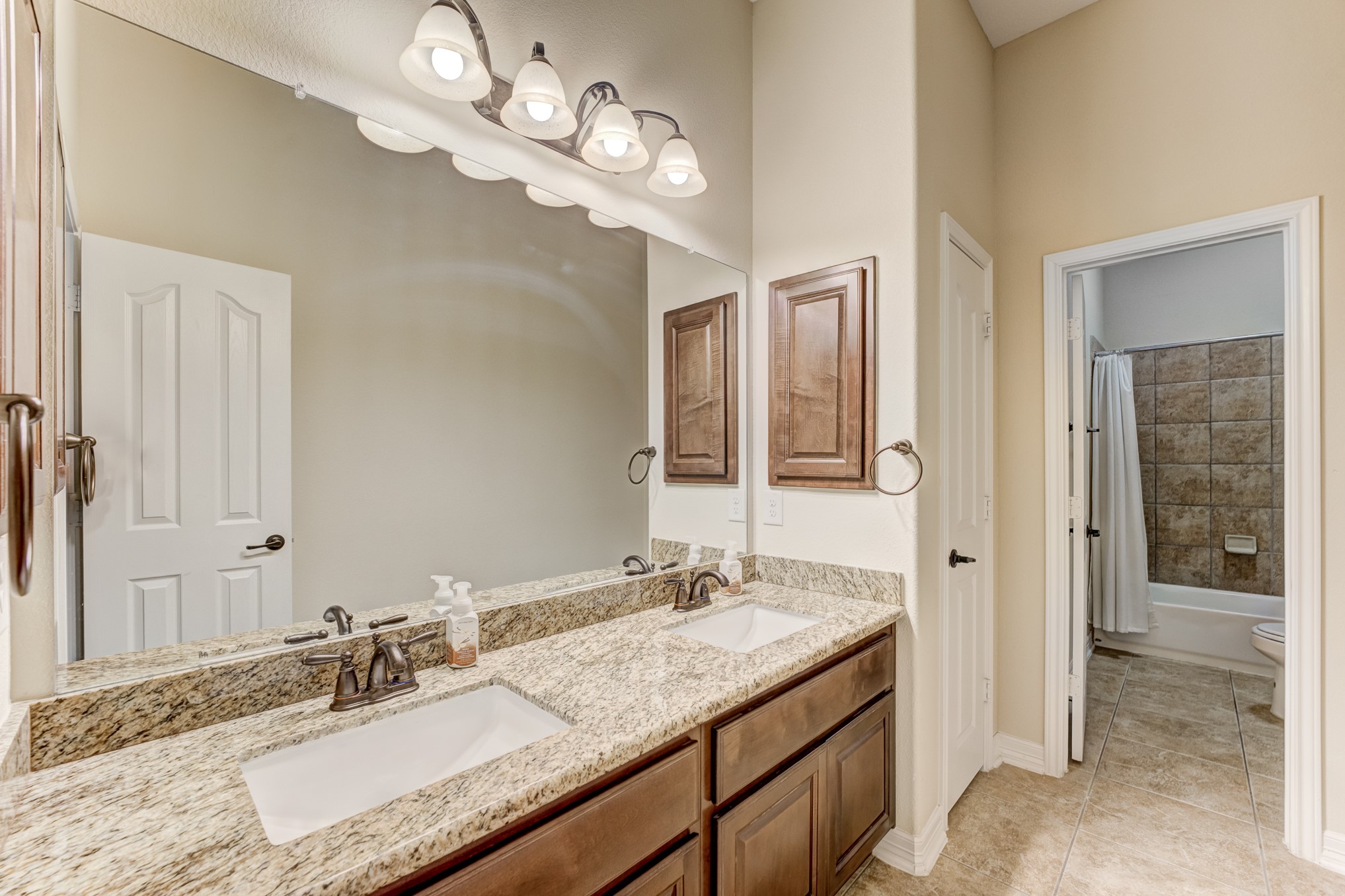 25807 Northcrest Drive Spring, TX 77389 - Photo 35 of 49 Secondary Full Bath