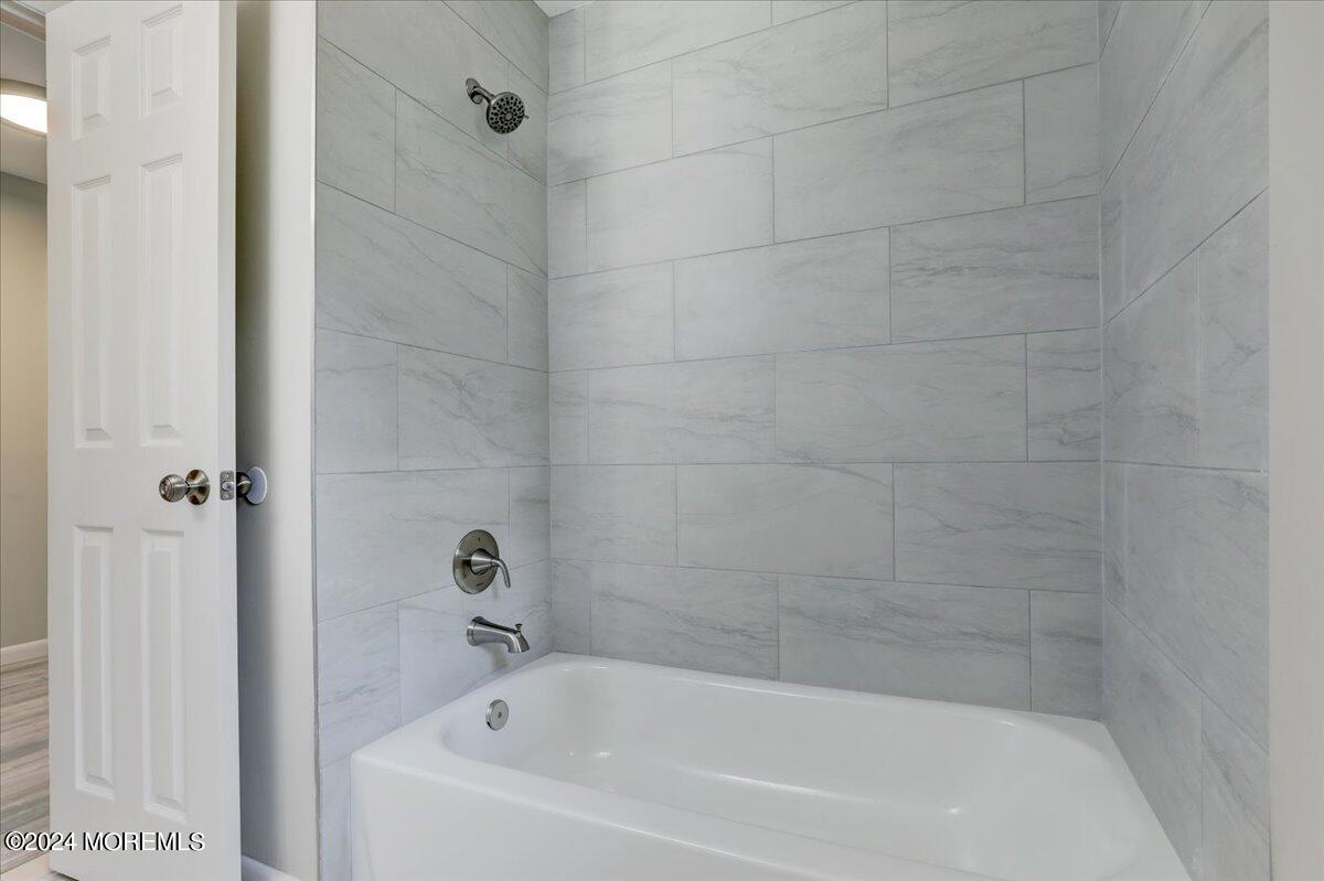 664 Denise Court Brick, NJ 08724 - Photo 20 of 22 Bath