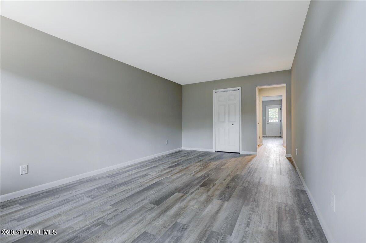 664 Denise Court Brick, NJ 08724 - Photo 9 of 22 Living Room