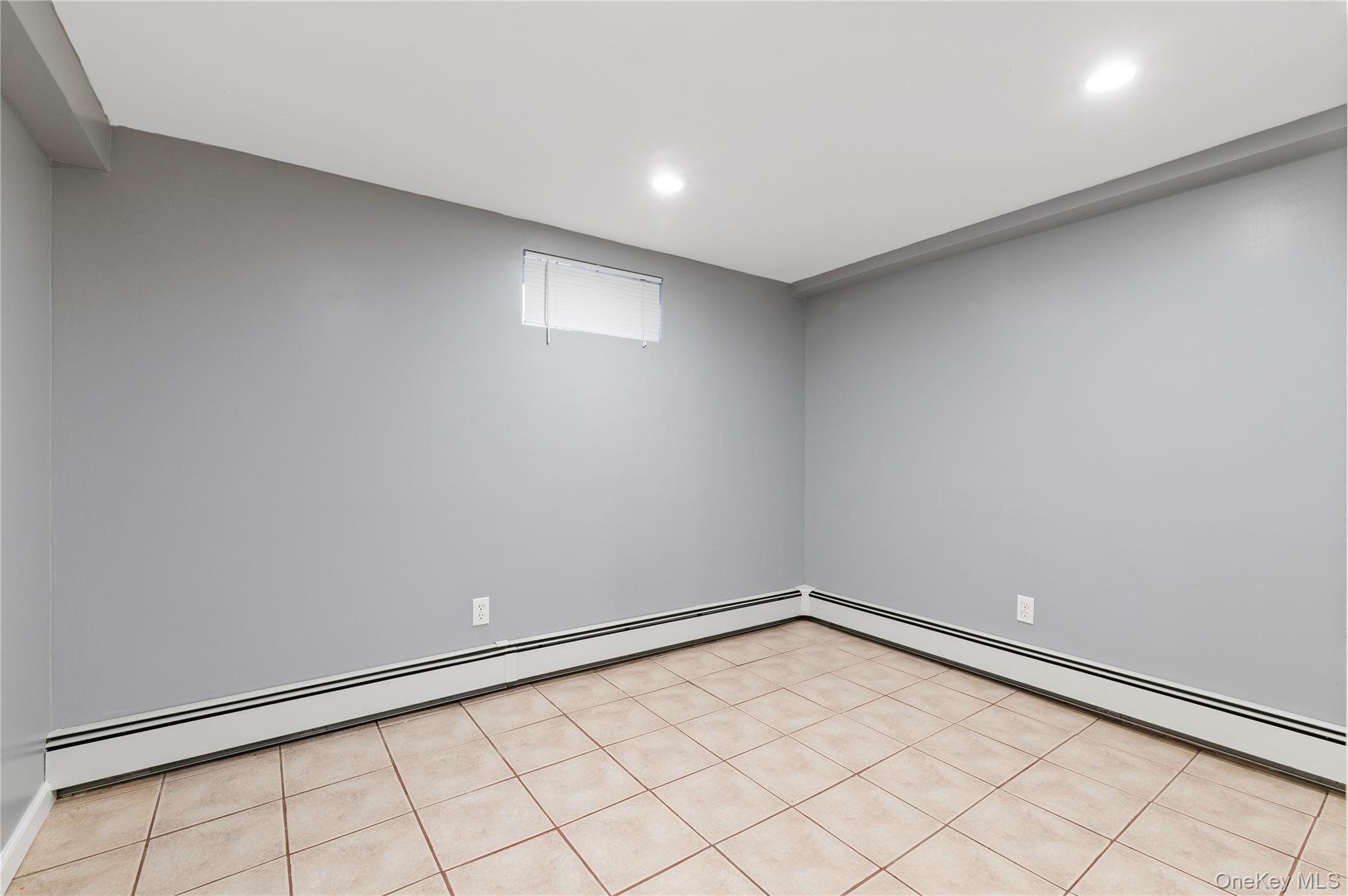 3 Cheshire Road Bethpage, NY 11714 - Photo 21 of 26 a view of empty room