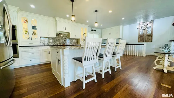 $280,000 | 1209 Election Drive, Benton, IL 62812