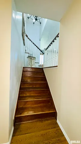 $280,000 | 1209 Election Drive, Benton, IL 62812