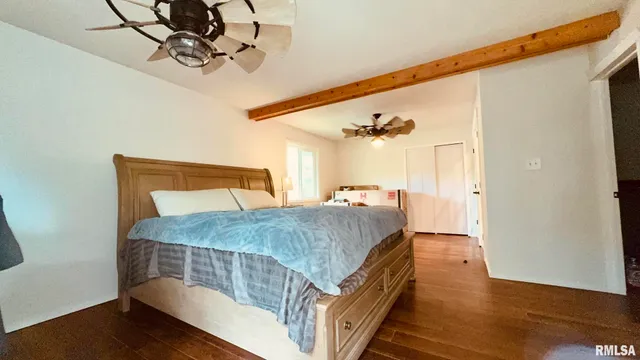 $280,000 | 1209 Election Drive, Benton, IL 62812