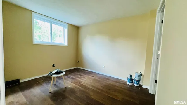 $280,000 | 1209 Election Drive, Benton, IL 62812