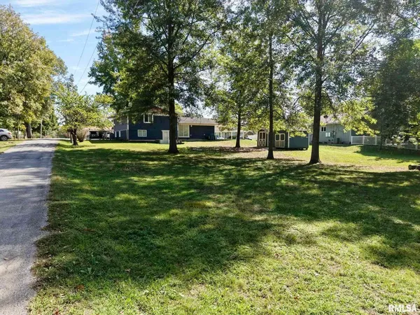 $280,000 | 1209 Election Drive, Benton, IL 62812