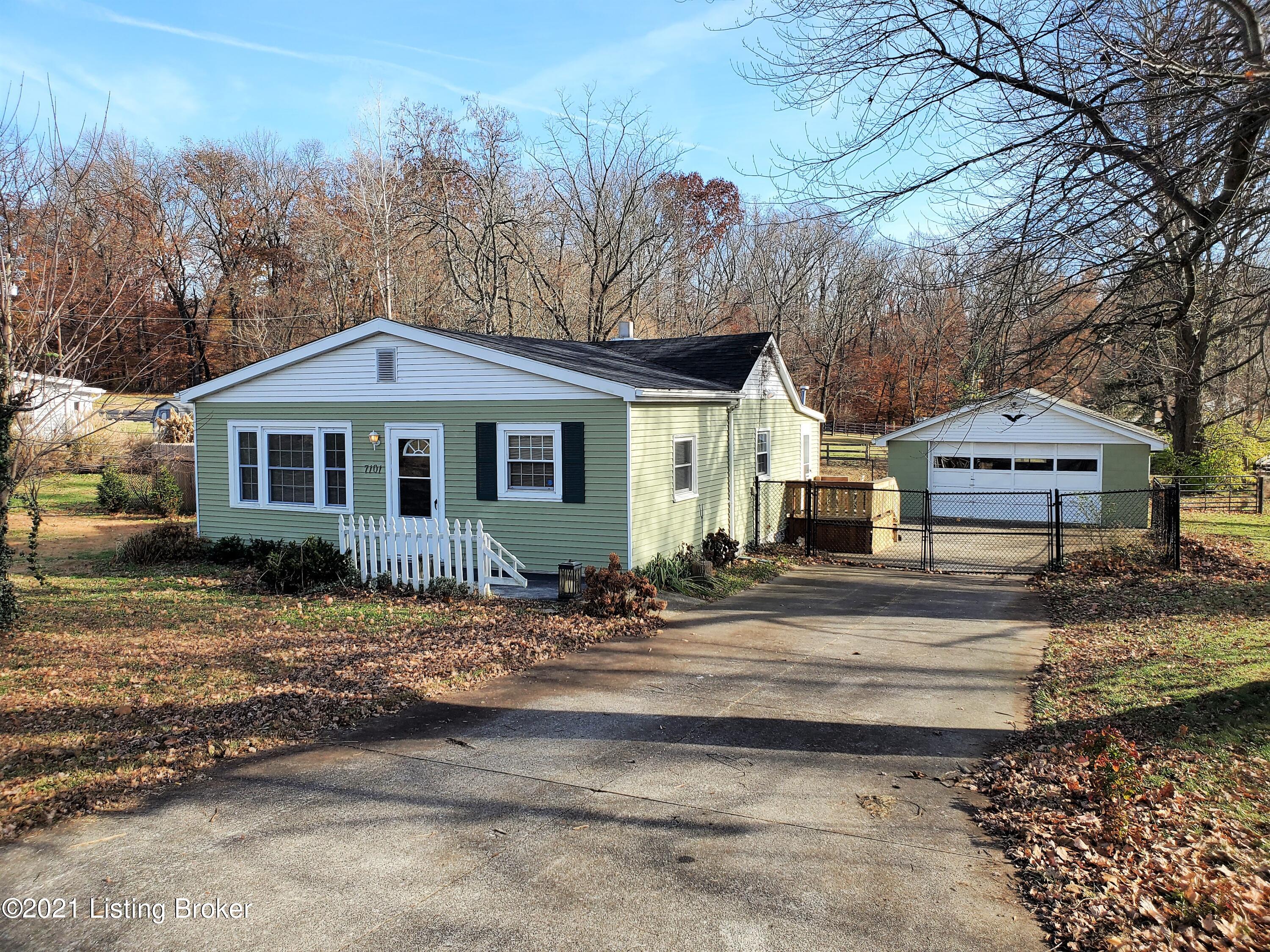 7101 Manslick Road Louisville, KY 40214 - Photo 2 of 37 00-1 FRONT