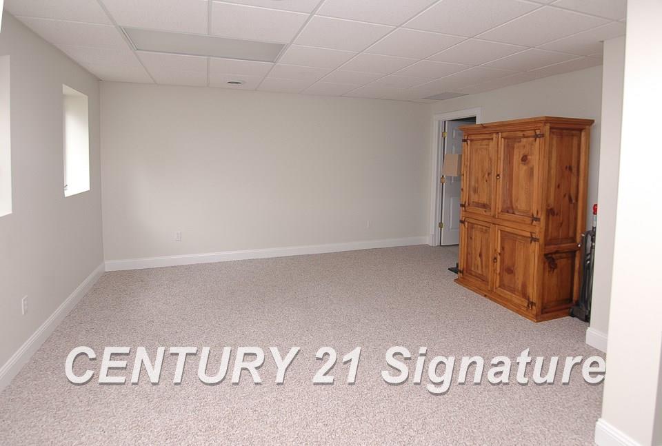 8484 Midland Road Freeland, MI 48623 - Photo 19 of 23