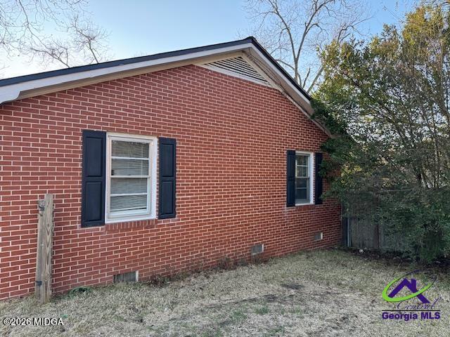 151 Edmondson Circle Cochran, GA 31014 - Photo 12 of 16 a front view of a house with plants