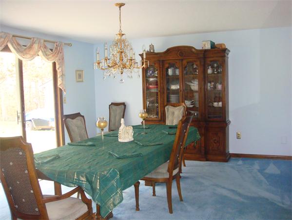 129 Ridgecrest Drive Westfield, MA 01085 - Photo 8 of 23 Gallery Image 8