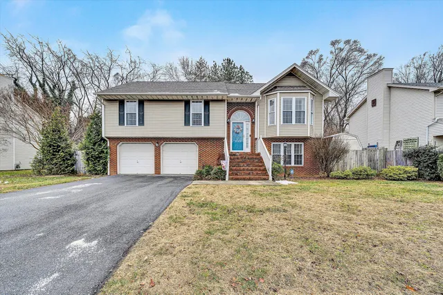 $349,950 | 1711 Bush Farm Drive, Vinton, VA 24179