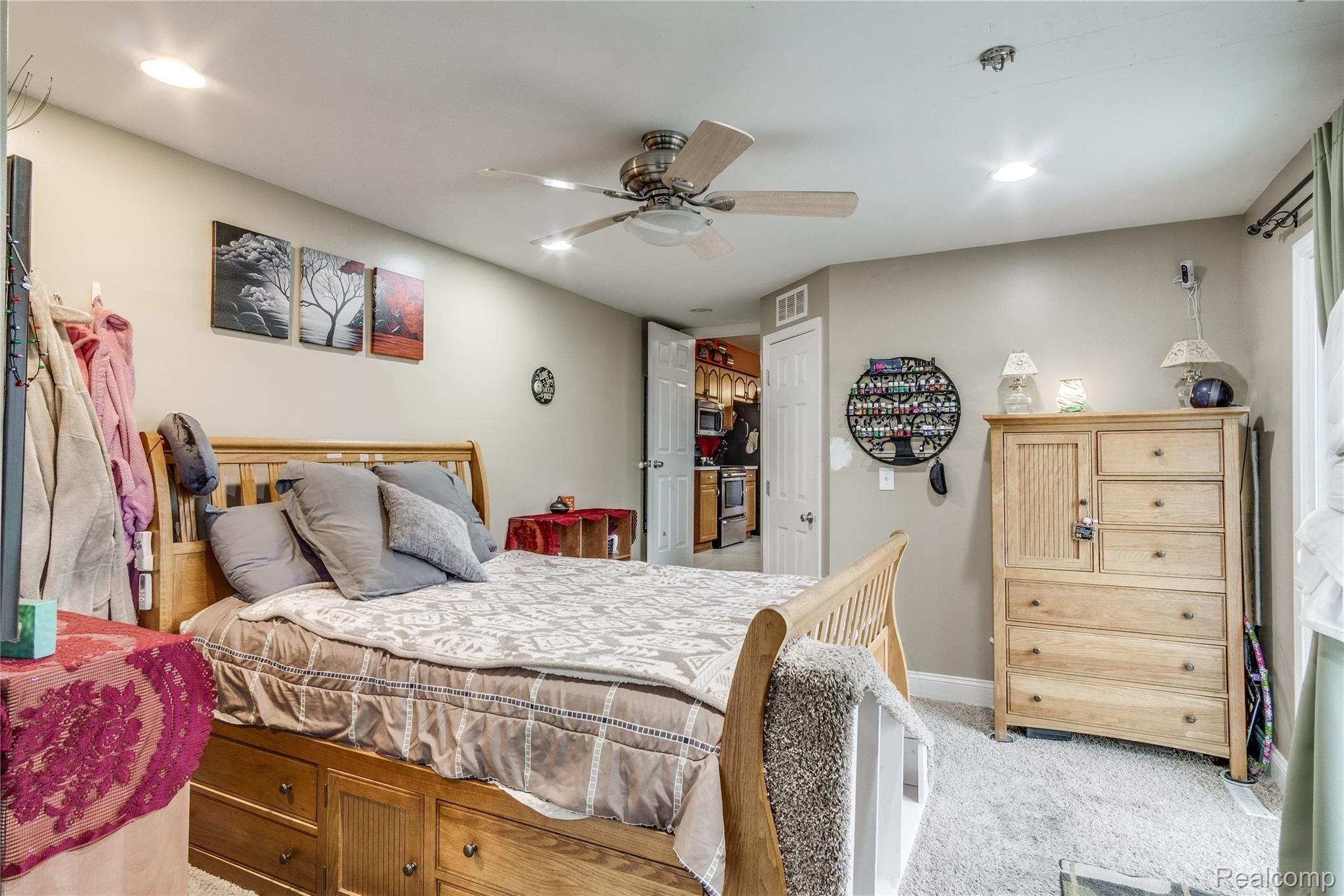1491 West Thompson Road Fenton, MI 48430 - Photo 10 of 19 Interiors (19 of 24).jpg