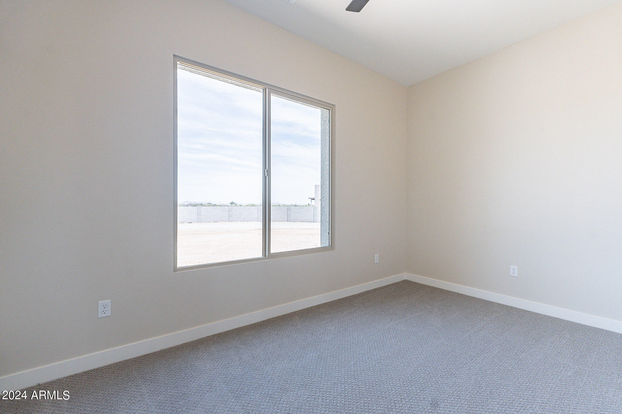23016 Peak View Road Wittmann, AZ 85361 - Photo 18 of 39 21-web-or-mls-Peakview-21