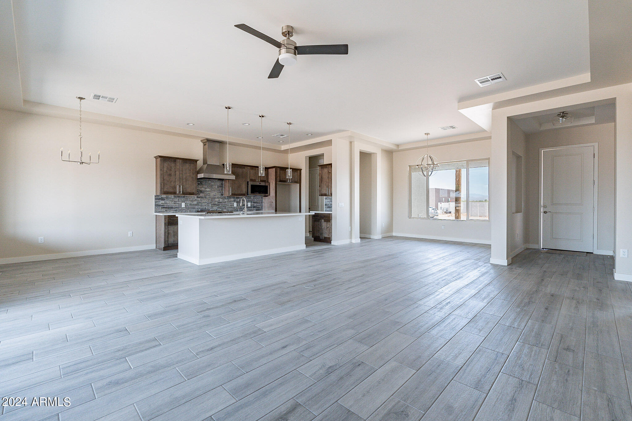 23016 Peak View Road Wittmann, AZ 85361 - Photo 4 of 39 6-web-or-mls-Peakview-6