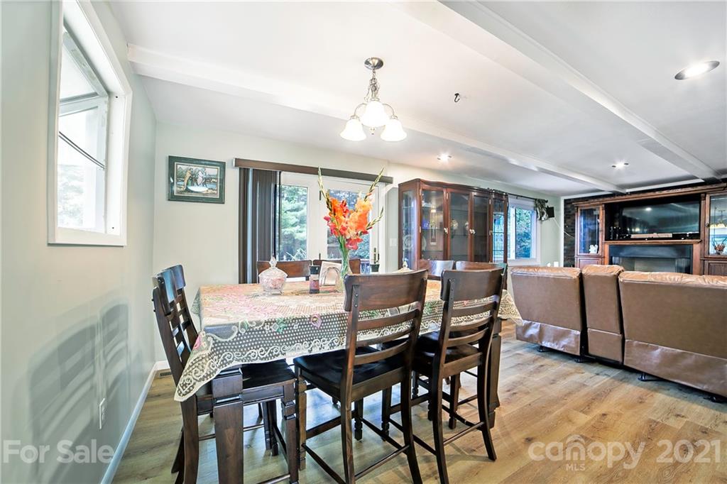 279 Jackson Loop Road Flat Rock, NC 28731 - Photo 12 of 43 Gallery Image 12