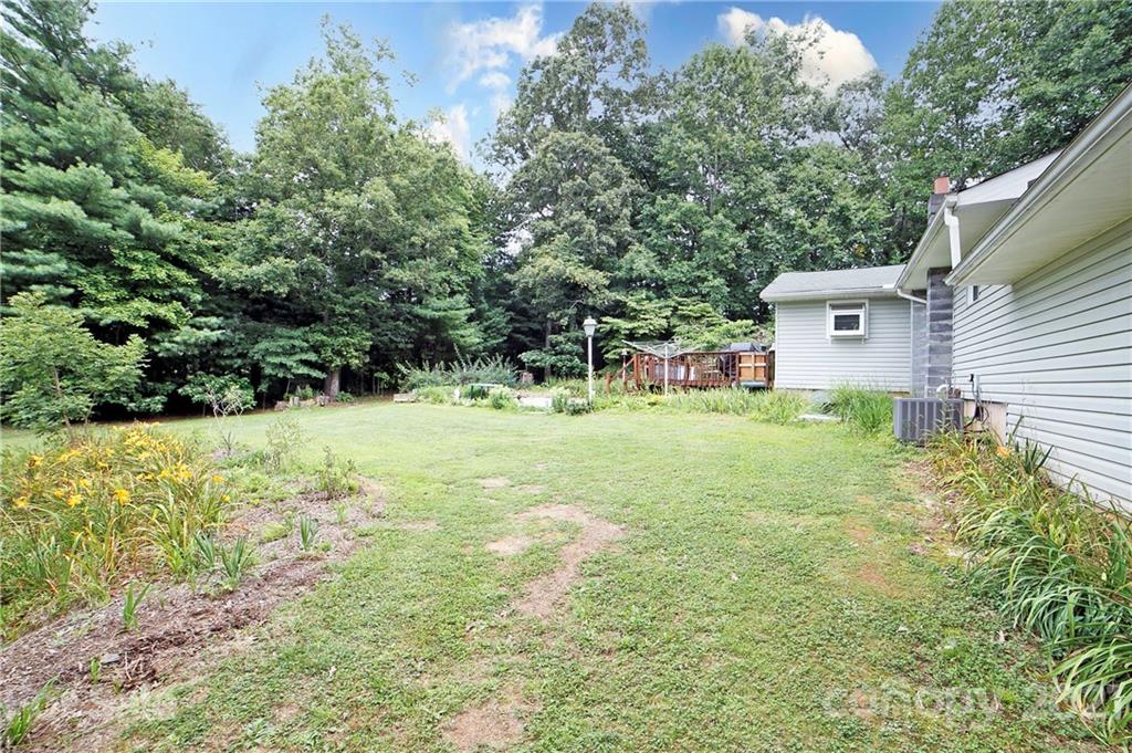 279 Jackson Loop Road Flat Rock, NC 28731 - Photo 34 of 43 Gallery Image 34