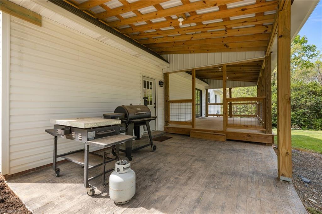 233 Rock Spring Drive Reidsville, NC 27320 - Photo 27 of 45