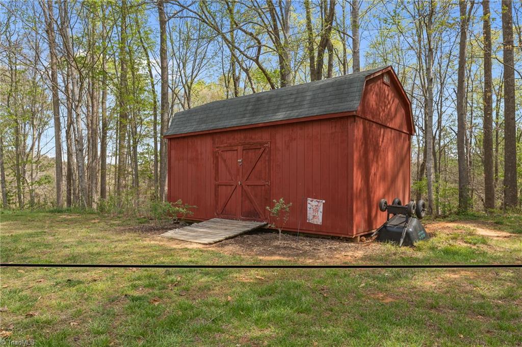 233 Rock Spring Drive Reidsville, NC 27320 - Photo 29 of 45