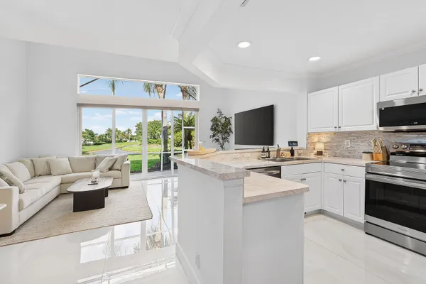$3,000 | 10123 North Military Trail, Palm Beach Gardens, FL 33410