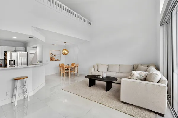 $3,000 | 10123 North Military Trail, Palm Beach Gardens, FL 33410