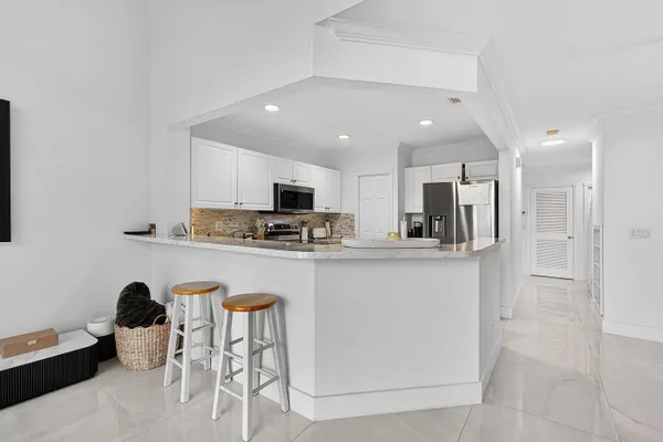 $3,000 | 10123 North Military Trail, Palm Beach Gardens, FL 33410