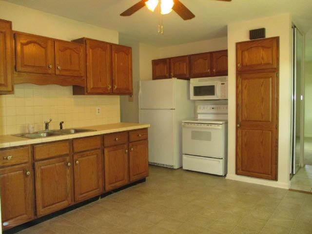 313 North 28th Street Springfield, MI 49037 - Photo 2 of 11 IMG_8844