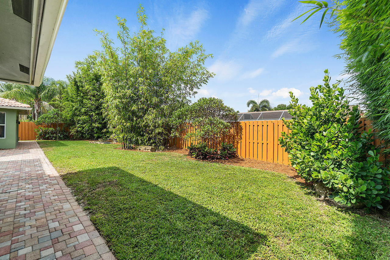 3333 Northwest 25th Terrace Boca Raton, FL 33434 - Photo 31 of 38 Back Yard
