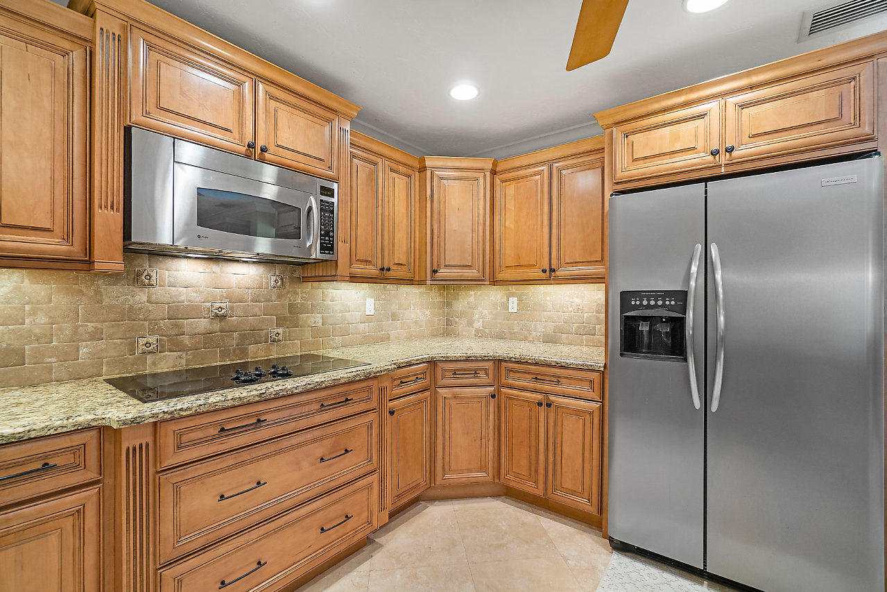 3333 Northwest 25th Terrace Boca Raton, FL 33434 - Photo 4 of 38 Top Quality Appliances