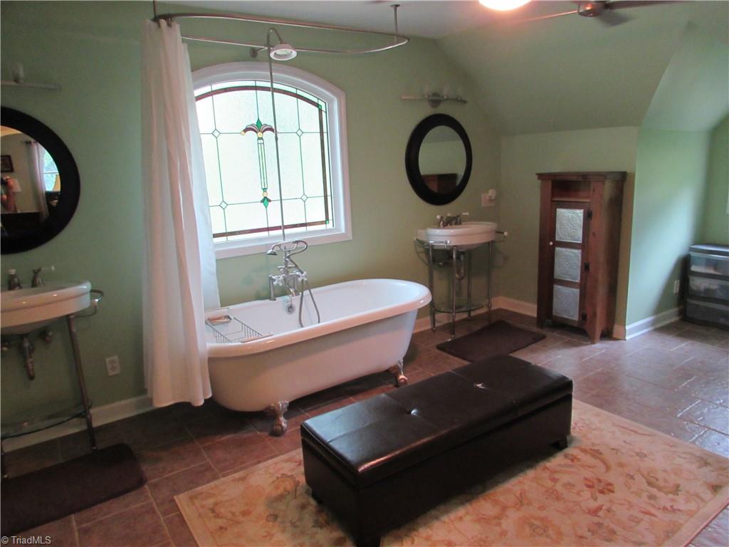 377 Scott Road Pinnacle, NC 27043 - Photo 15 of 44