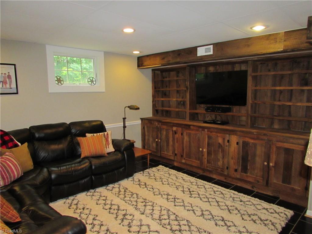 377 Scott Road Pinnacle, NC 27043 - Photo 16 of 44