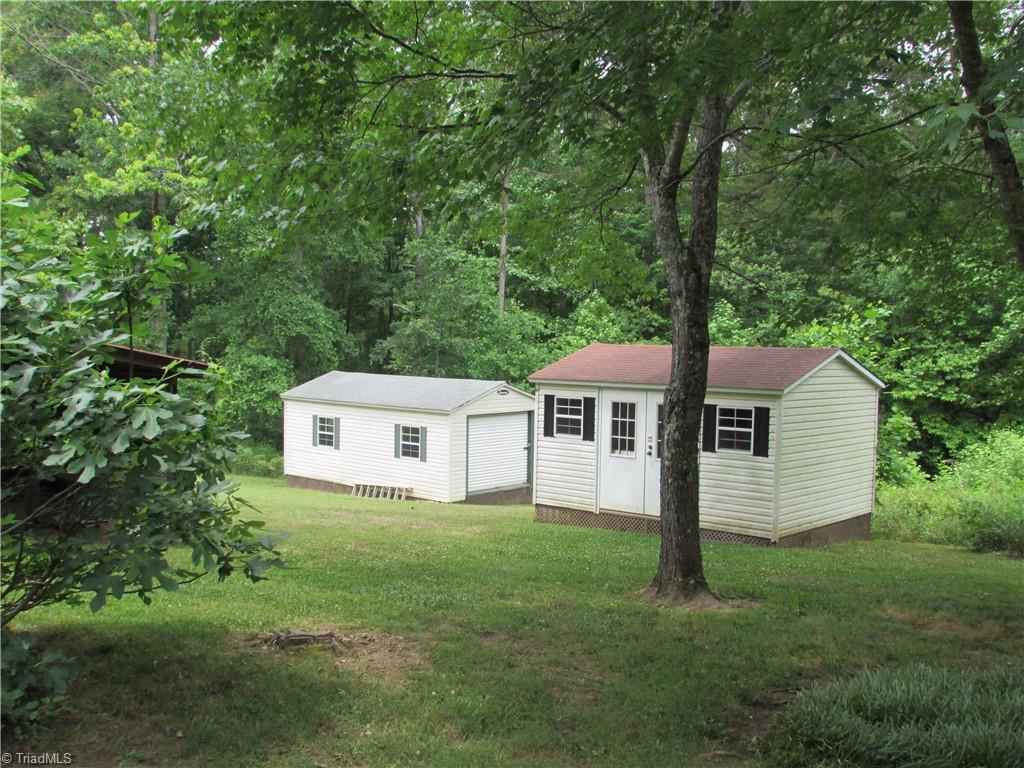 377 Scott Road Pinnacle, NC 27043 - Photo 29 of 44
