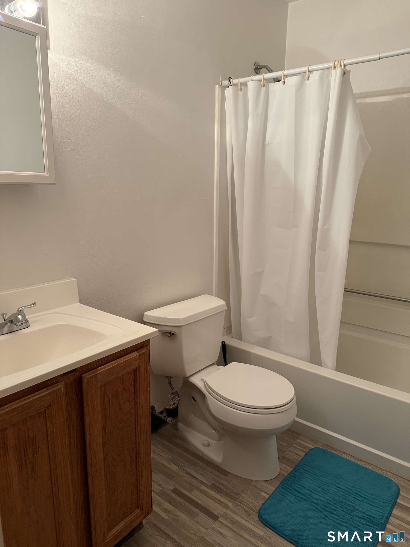 264 Scott Road, Unit 4 Waterbury, CT 06705 - Photo 7 of 13