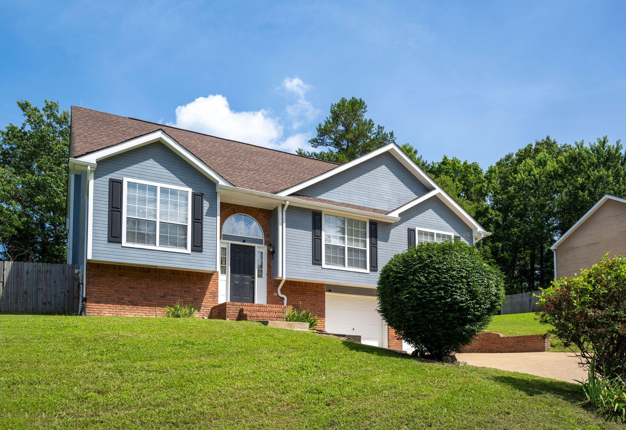 6220 Hunter Valley Road Ooltewah, TN 37363 - Photo 7 of 35 4-web-or-mls-DSC_4812