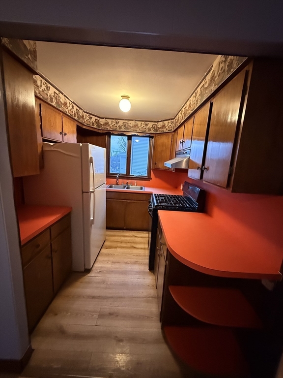 631 Walnut Street Fall River, MA 02720 - Photo 5 of 15