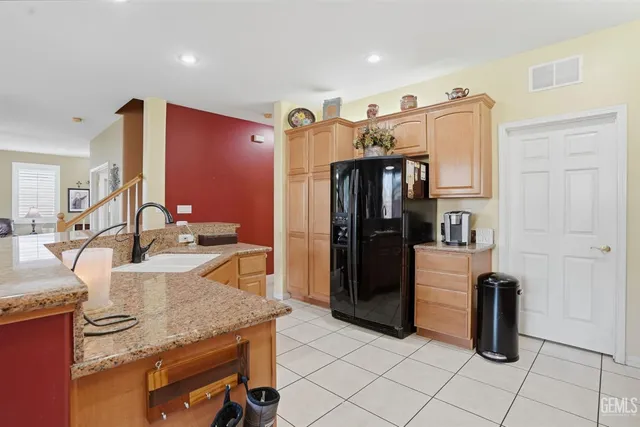 $575,000 | Undisclosed Address, Bakersfield, CA 93312