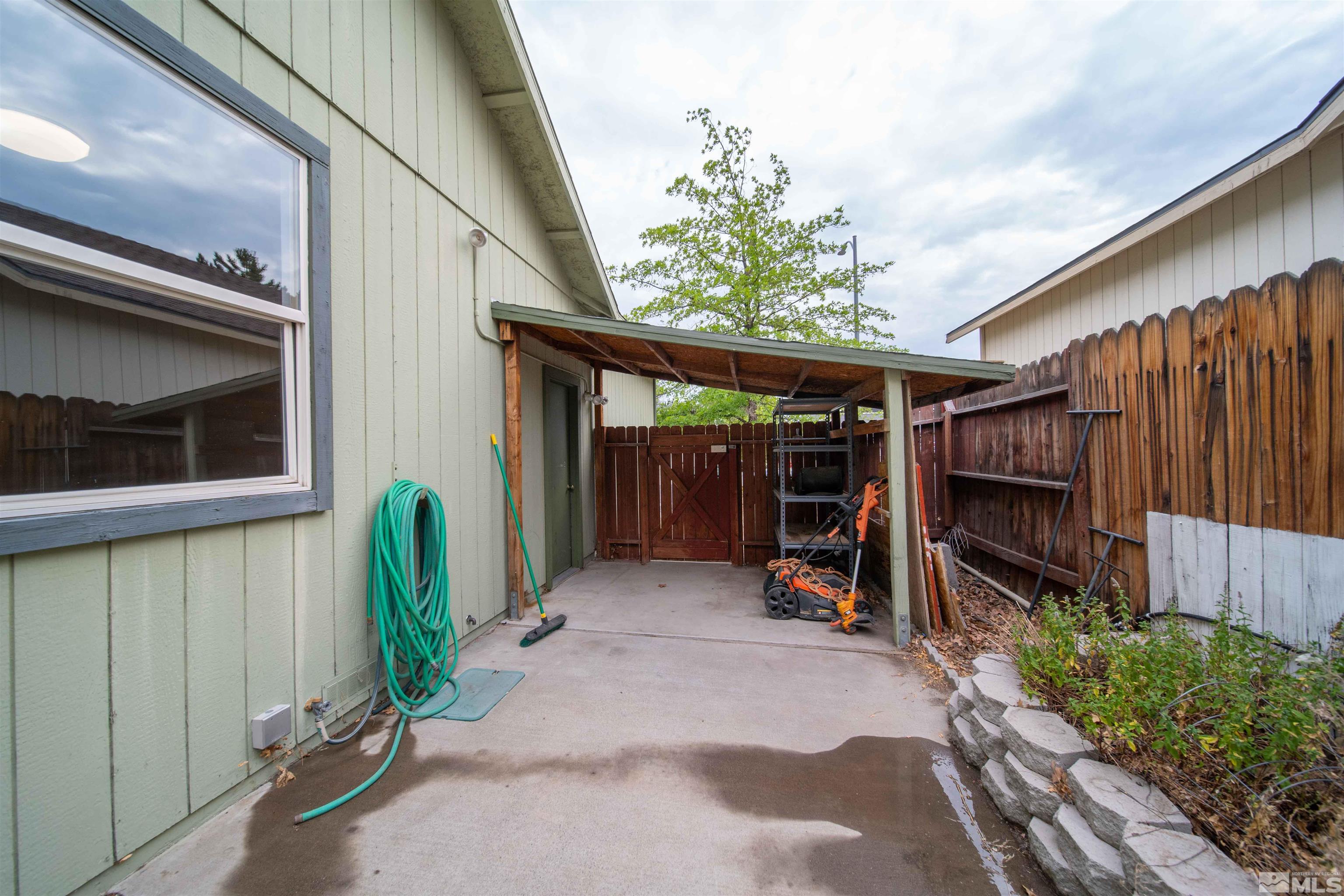 4015 Andrea Street Reno, NV 89503 - Photo 21 of 21 a view of a backyard