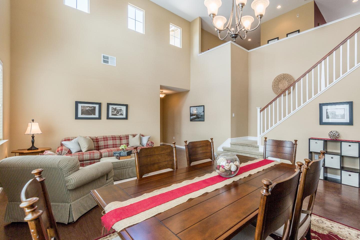 9524 Rodeo Drive Gilroy, CA 95020 - Photo 5 of 30 Gallery Image 5