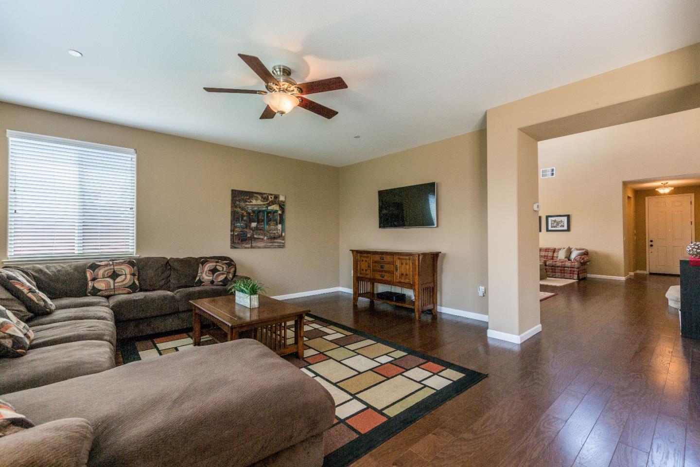 9524 Rodeo Drive Gilroy, CA 95020 - Photo 10 of 30 Gallery Image 10