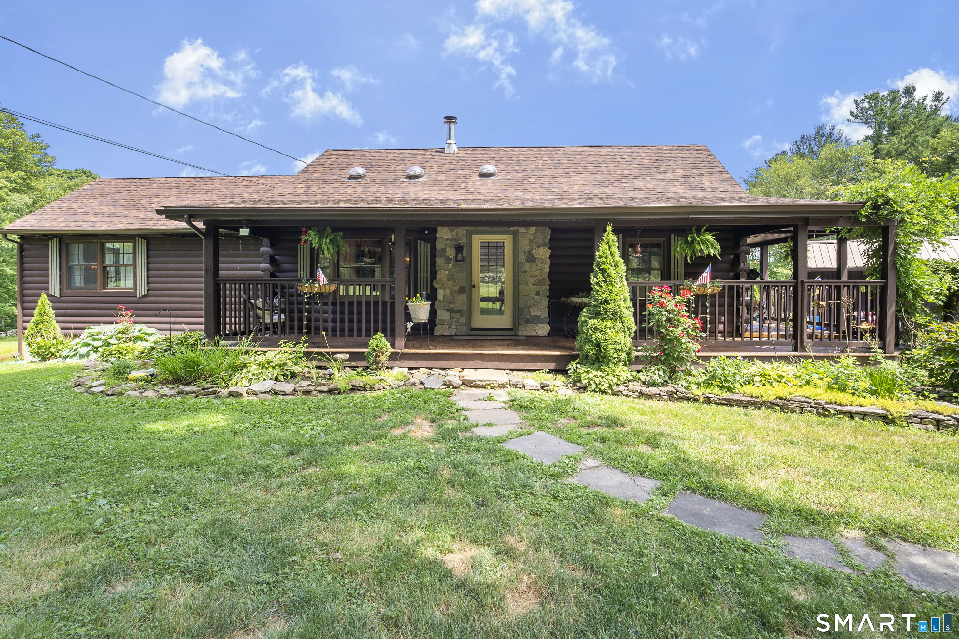 84 Dark Lantern Hill Road Killingly, CT 06239 - Photo 2 of 38