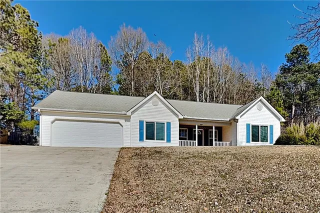 $2,050 | 645 Magnolia Drive, Loganville, GA 30052