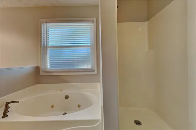 $2,050 | 645 Magnolia Drive, Loganville, GA 30052