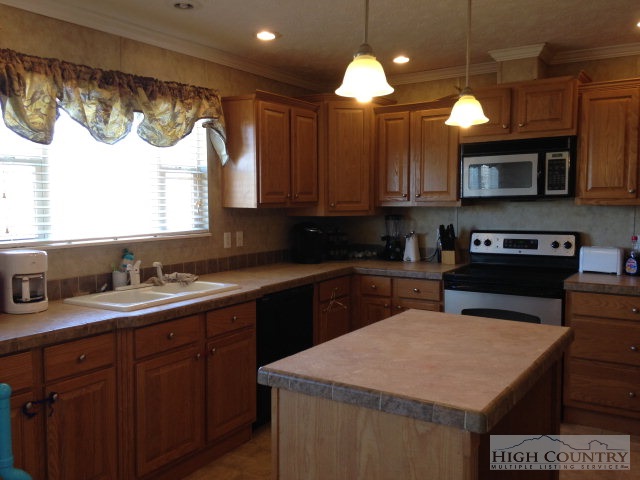1536 Fairview Road Galax, VA 24333 - Photo 15 of 18 Gallery Image 15