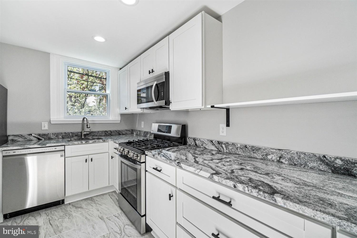 3602 Elkader Road Baltimore, MD 21218 - Photo 16 of 43