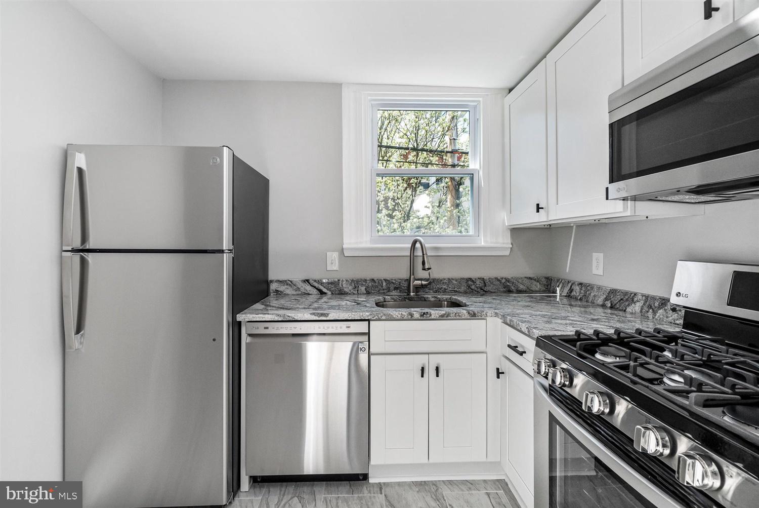 3602 Elkader Road Baltimore, MD 21218 - Photo 18 of 43
