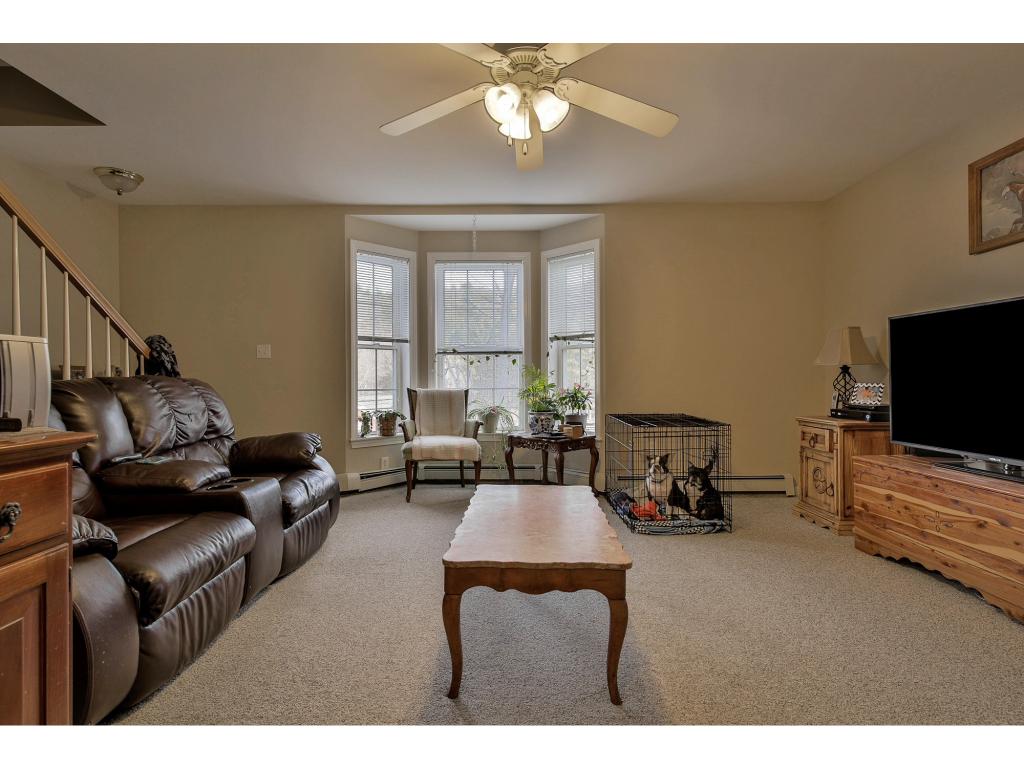 40 Mont Vernon Road New Boston, NH 03070 - Photo 3 of 14