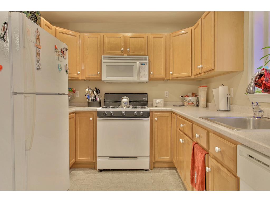 40 Mont Vernon Road New Boston, NH 03070 - Photo 5 of 14