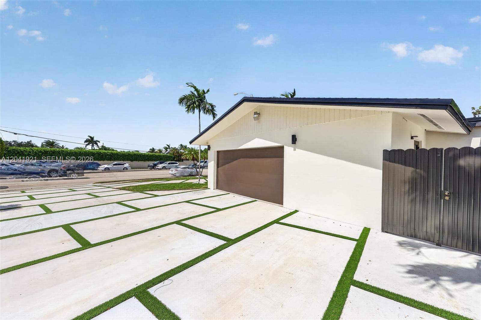 8430 Southwest 88th Street Miami, FL 33156 - Photo 5 of 70