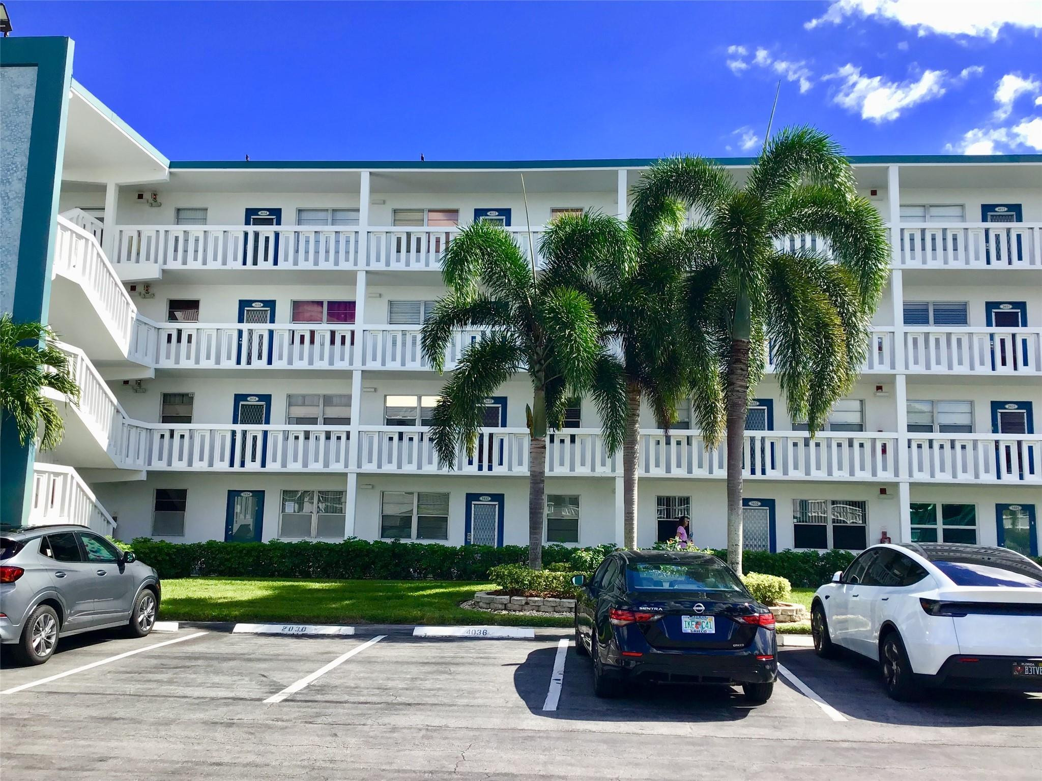3032 Exeter, Unit 3032 Boca Raton, FL 33434 - Photo 3 of 32 Photo 3
